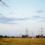 A new all-electric town in Kent has a deal to supply power back to the grid - None