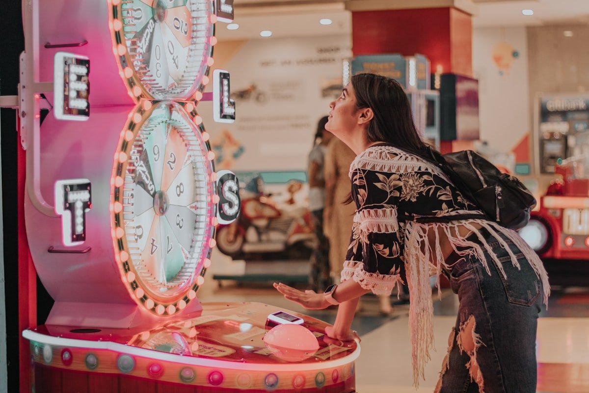 Nakheel Mall hosts an immersive Smurfs pop-up in Dubai - Girl at Gaming Zone